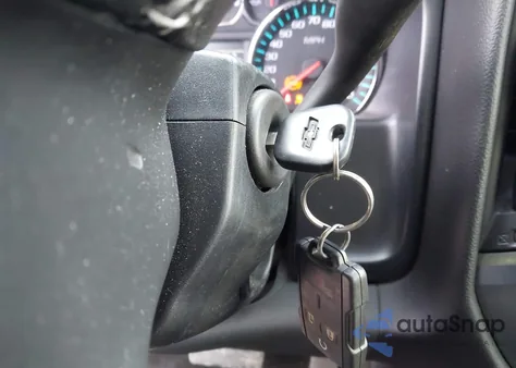 2016 Chevrolet Silverado 1500 1Lt from USA, damaged, VIN 3GCUKREC4GG129609